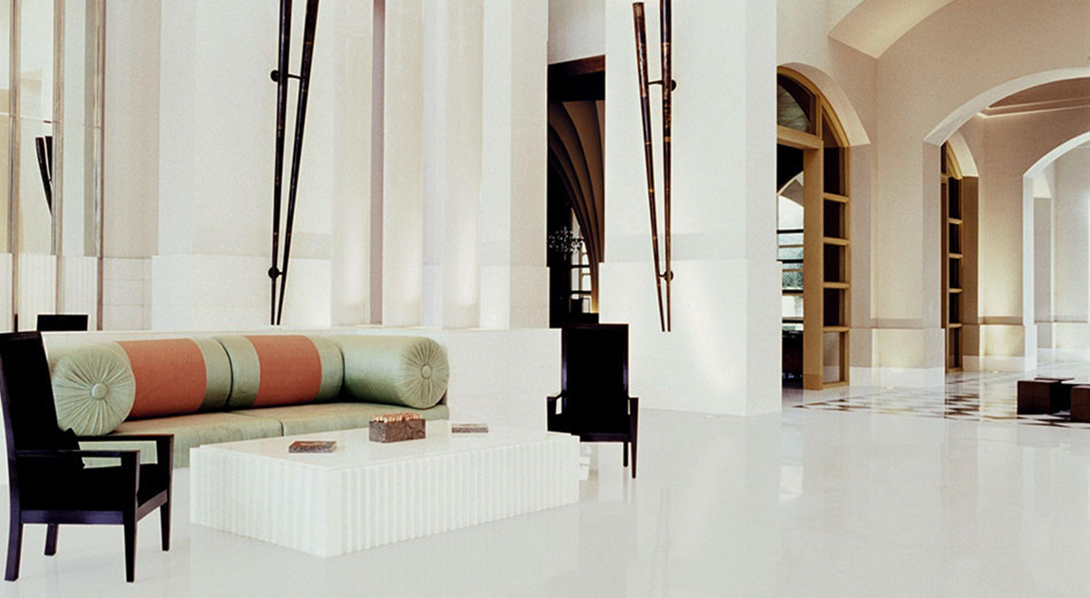 فندق تريدنت غيرغون غورغاون المظهر الخارجي الصورة Interior of the hotel
