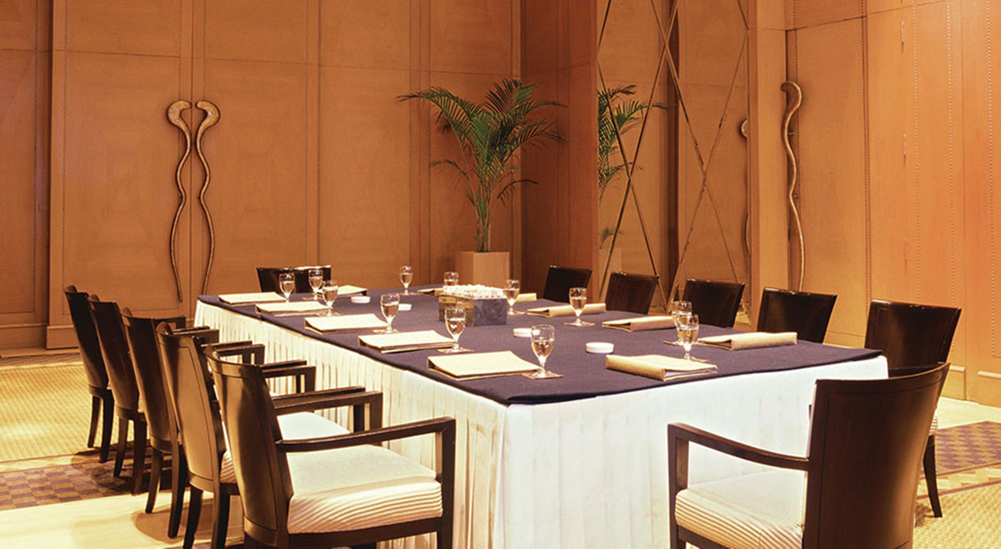 فندق تريدنت غيرغون غورغاون المظهر الخارجي الصورة A meeting room at the Taj Bengal